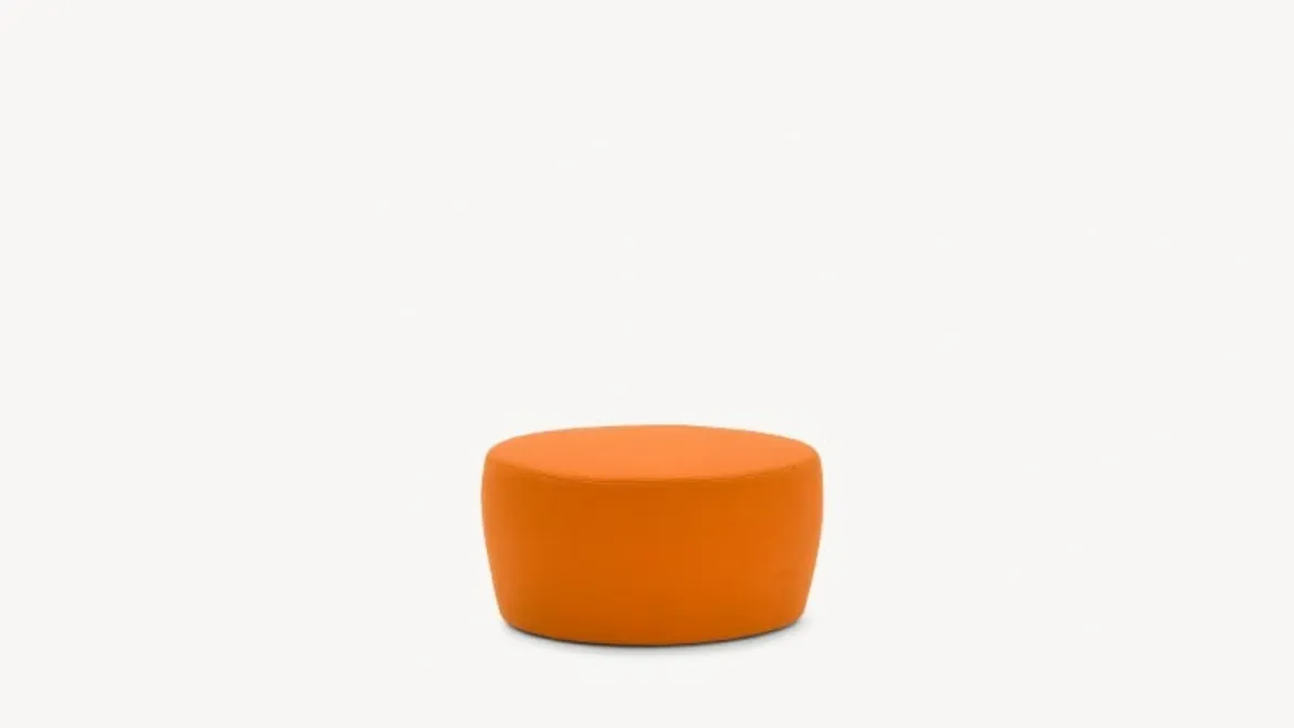 Pouf in tessuto Saruyama Island di Moroso