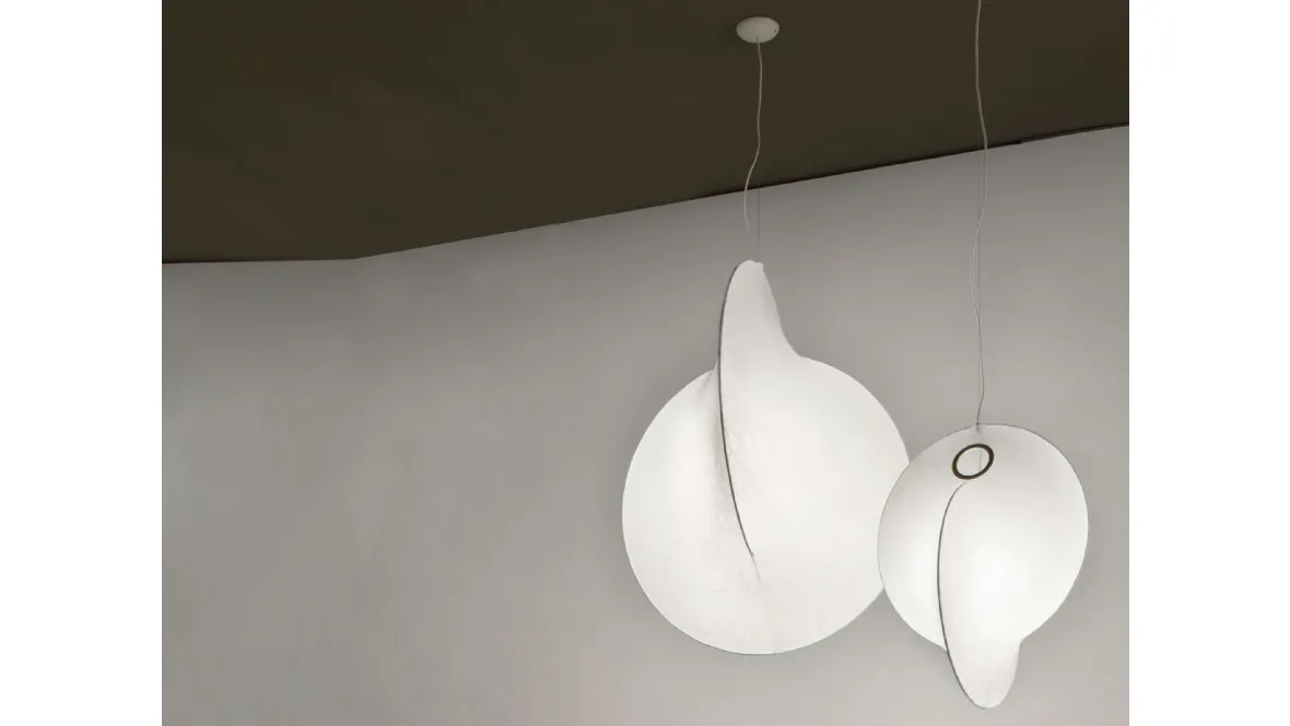 Lampada in resina Overlap Suspension di Flos