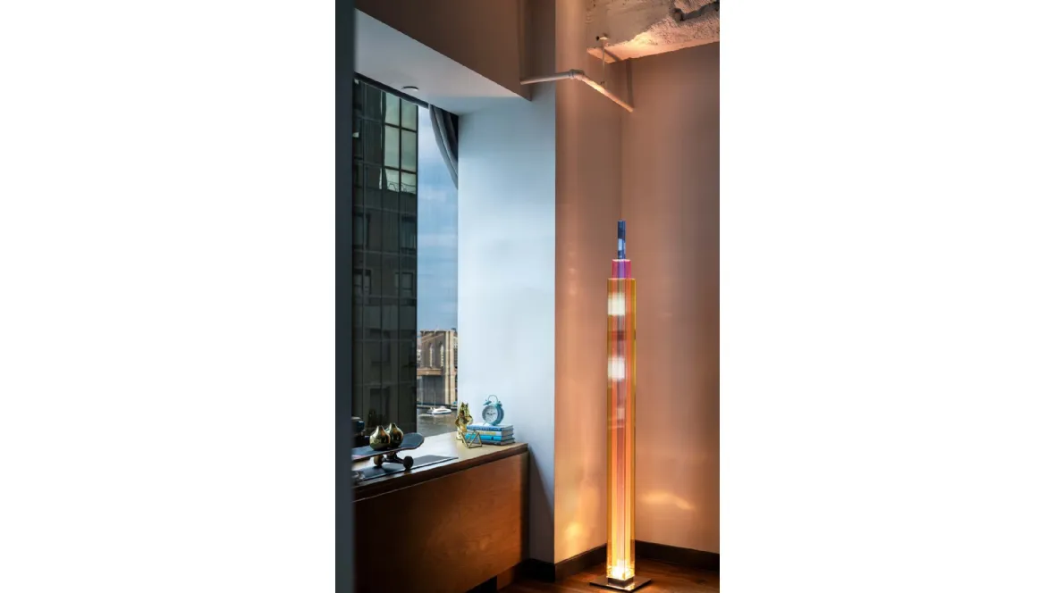 Lampada da terra Uptown di Foscarini