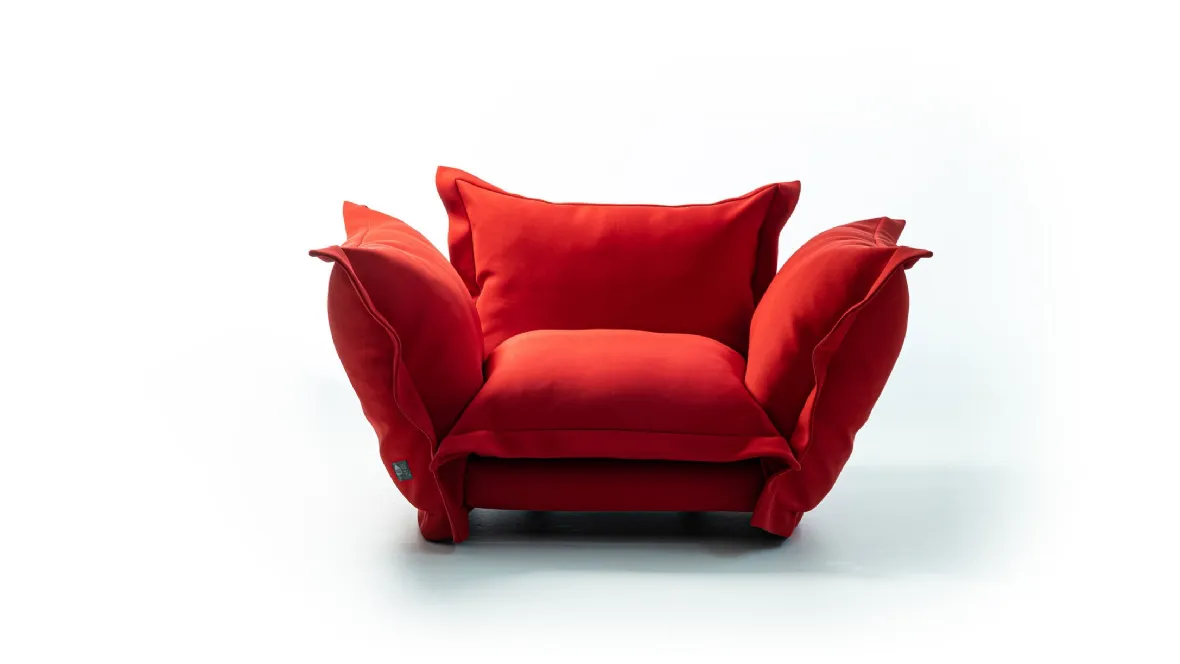 Poltrona in tessuto imbottito High Cloud di Moroso